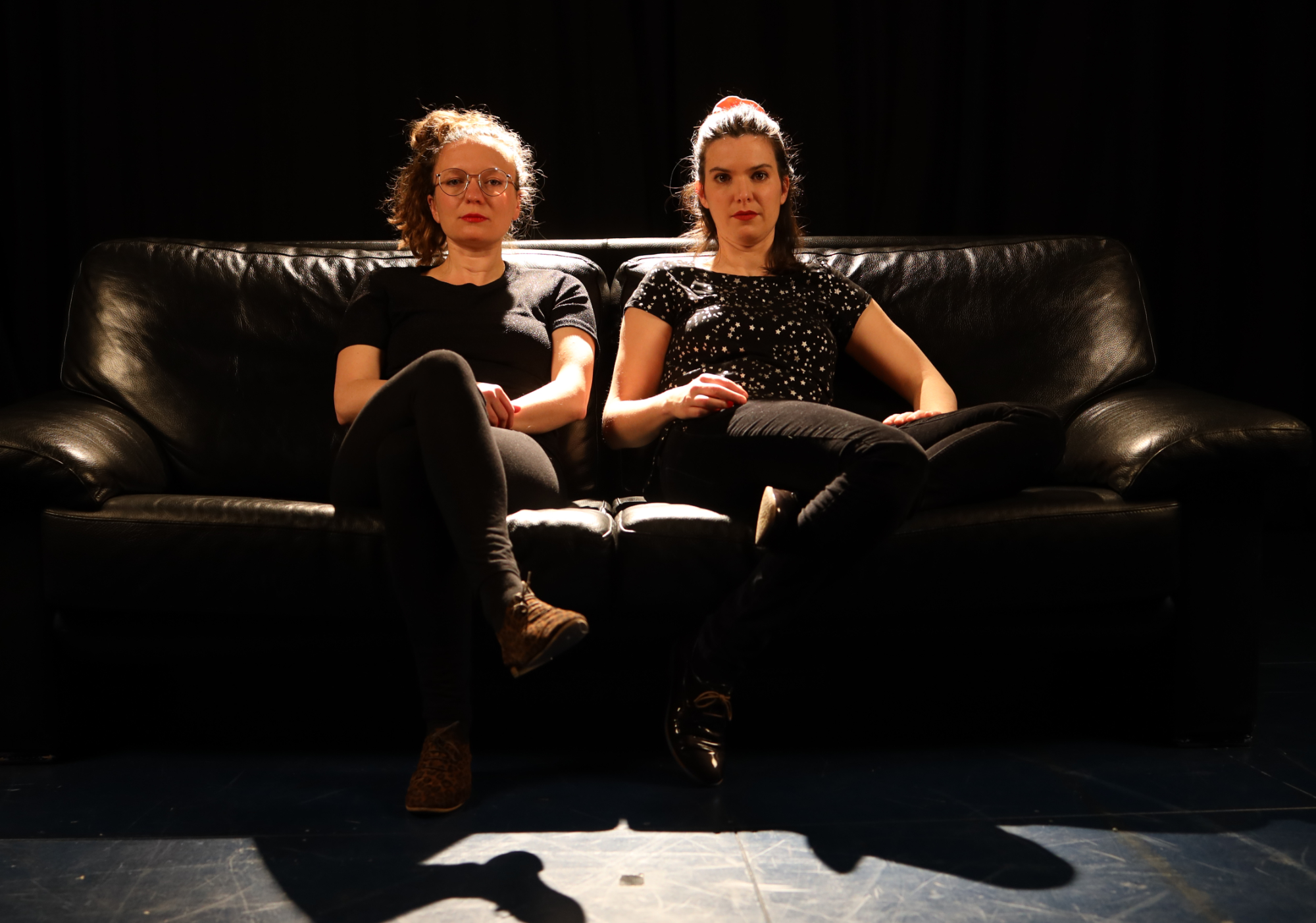 © 2021 Pablo Fernandez. Lucerne, le 27 mars 2021. Le duo KLEXS, Léa Legros Pontal et Silke Strahl, en résidence de création du programme de 2021 - 2022  au théâtre du Winkel.